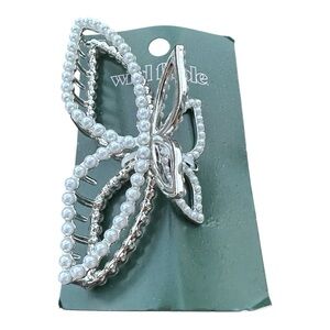 3/$25 Wild Fable Silver Butterfly Pearl Hair Clip